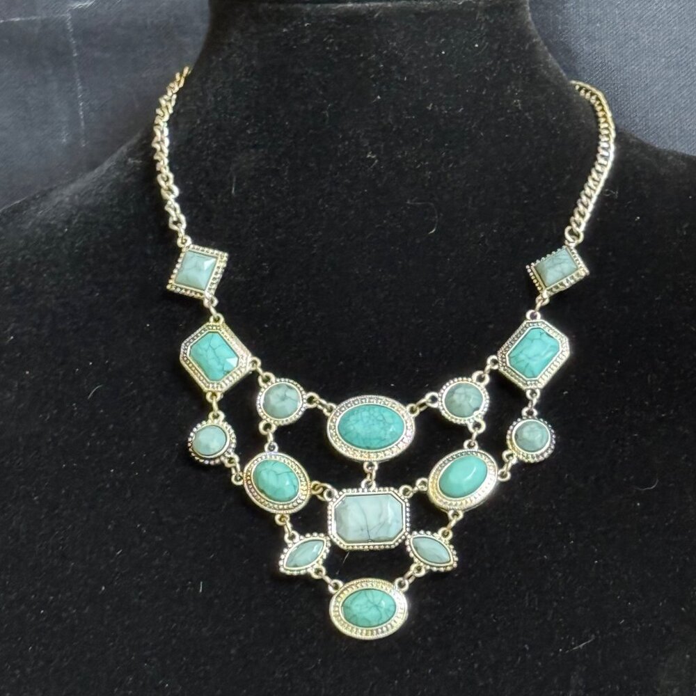 ARIZONA JEAN CO Gold-Tone Chain Necklace Faux Turquoise Gemstones  Adjustable